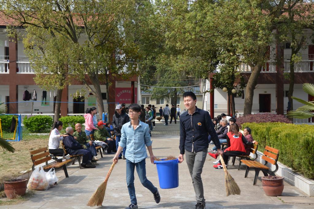 北区志愿者走进黄陂福音院进行义务劳动